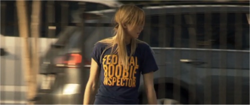 Ray Donovan: the girl on the skateboard with the FBI tee shirt